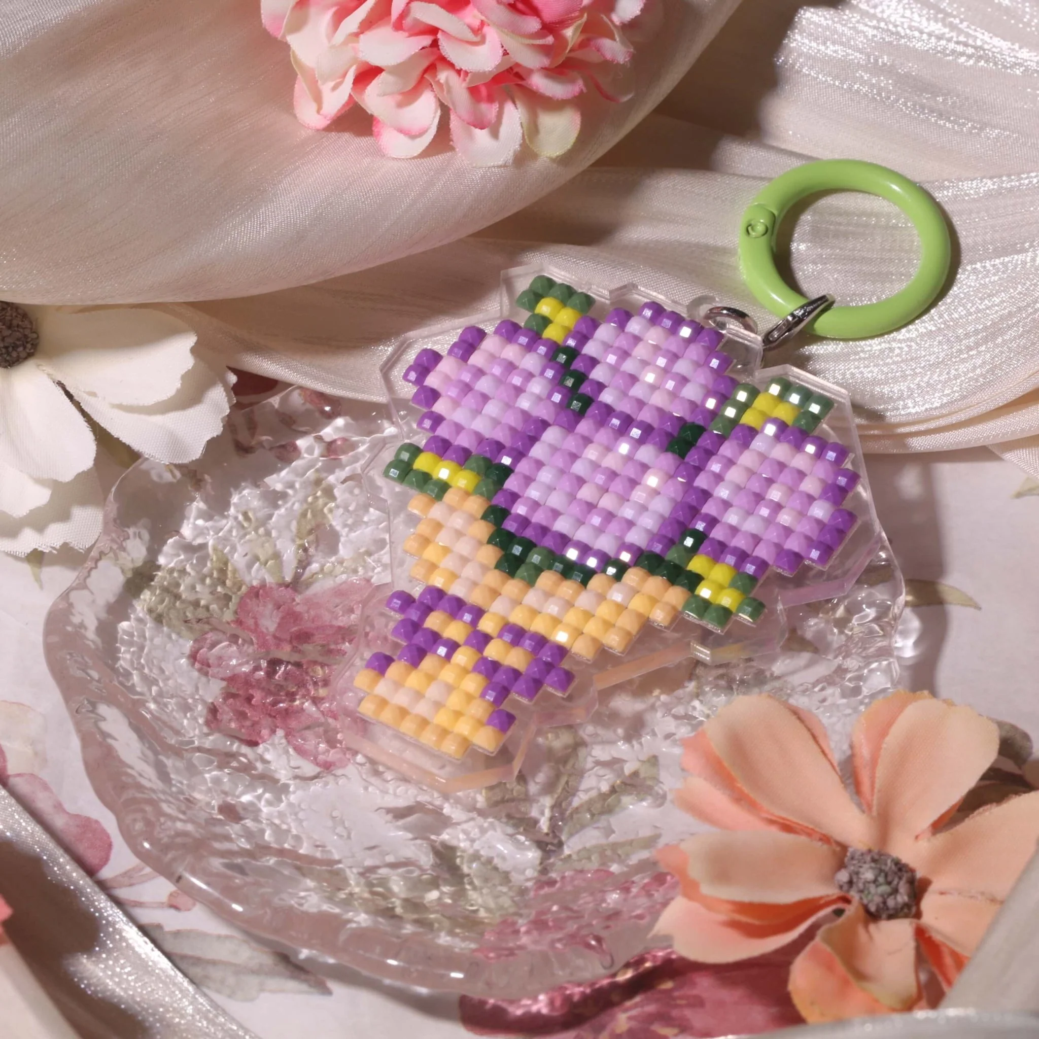 Colorful Bouquet Acrylic Diamond Painting Keychain - Image 8