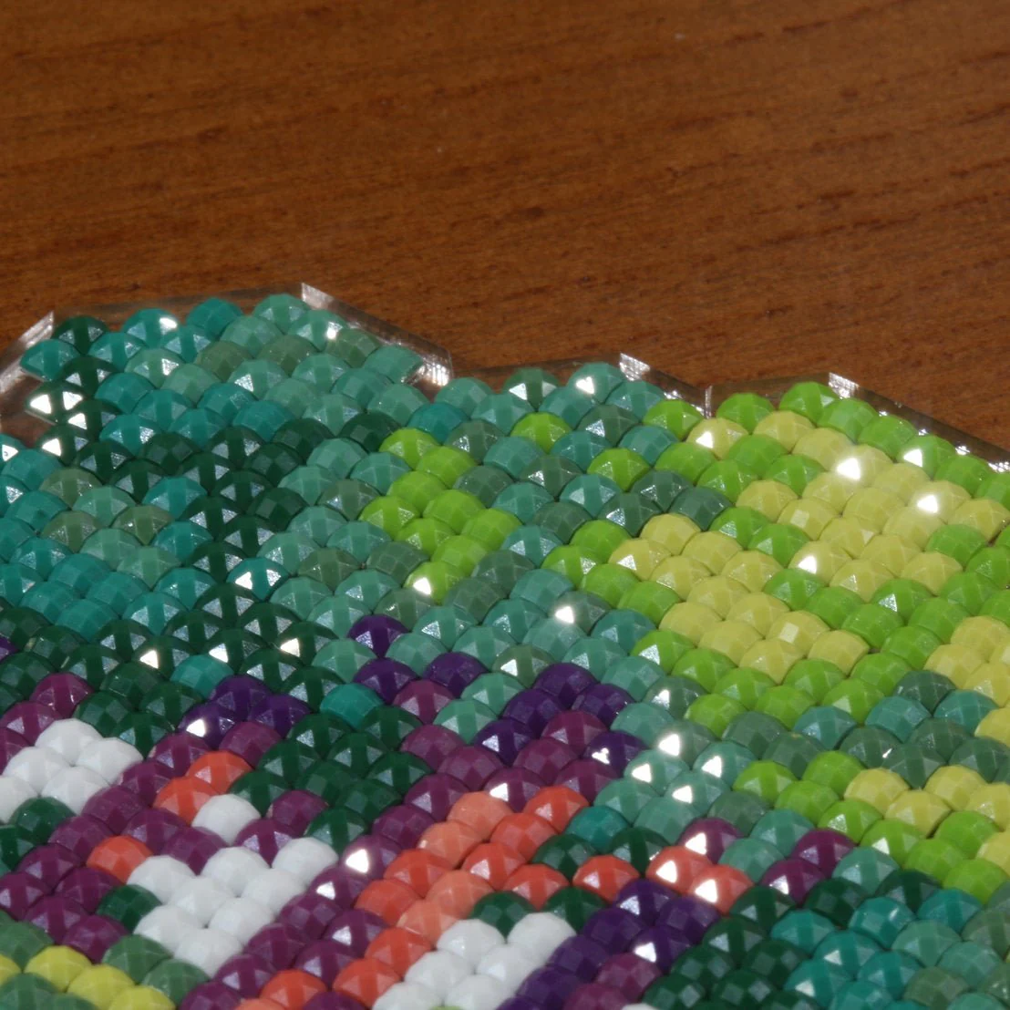 LumiGem Island in the Lake Diamond Painting Stand - Image 6