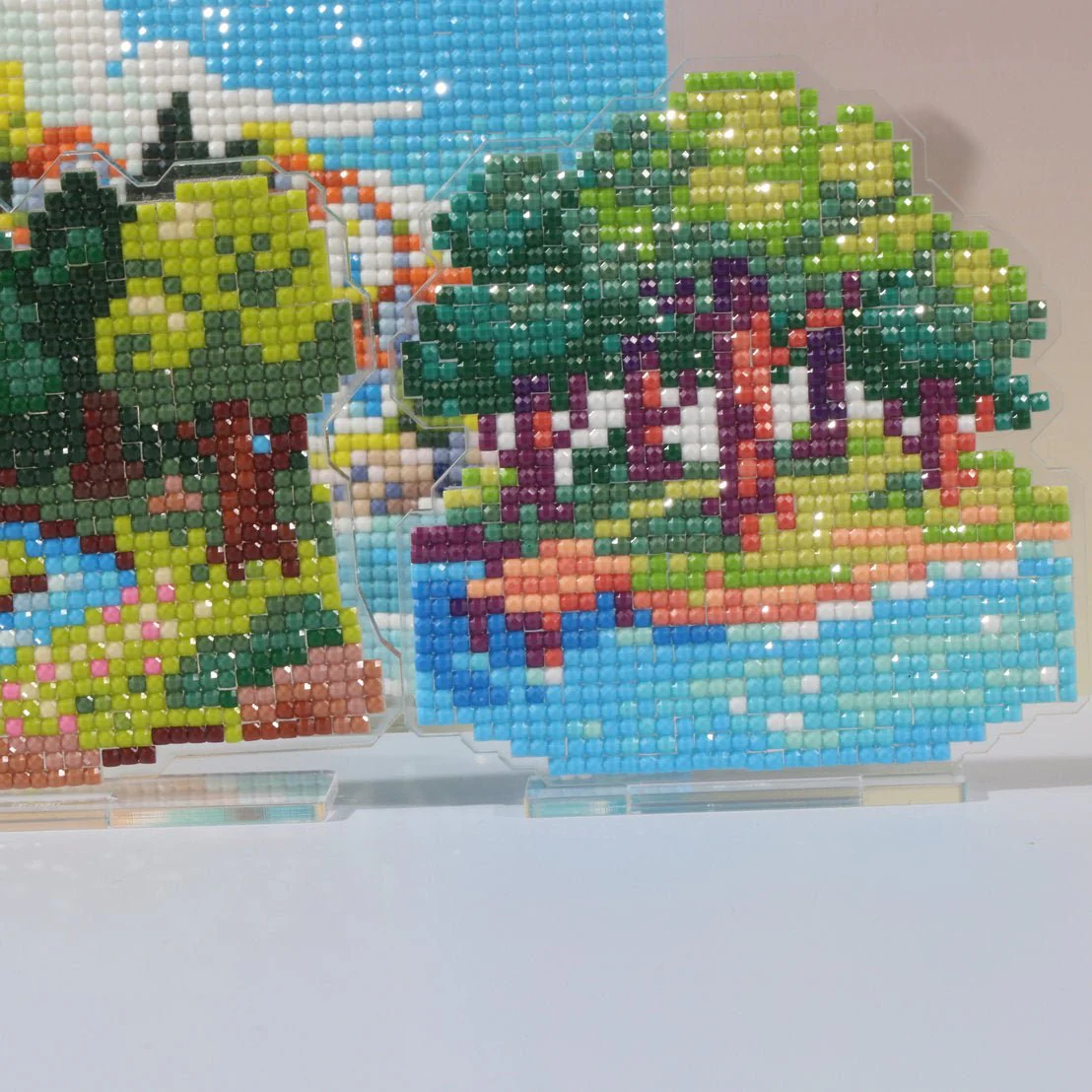LumiGem Island in the Lake Diamond Painting Stand - Image 9