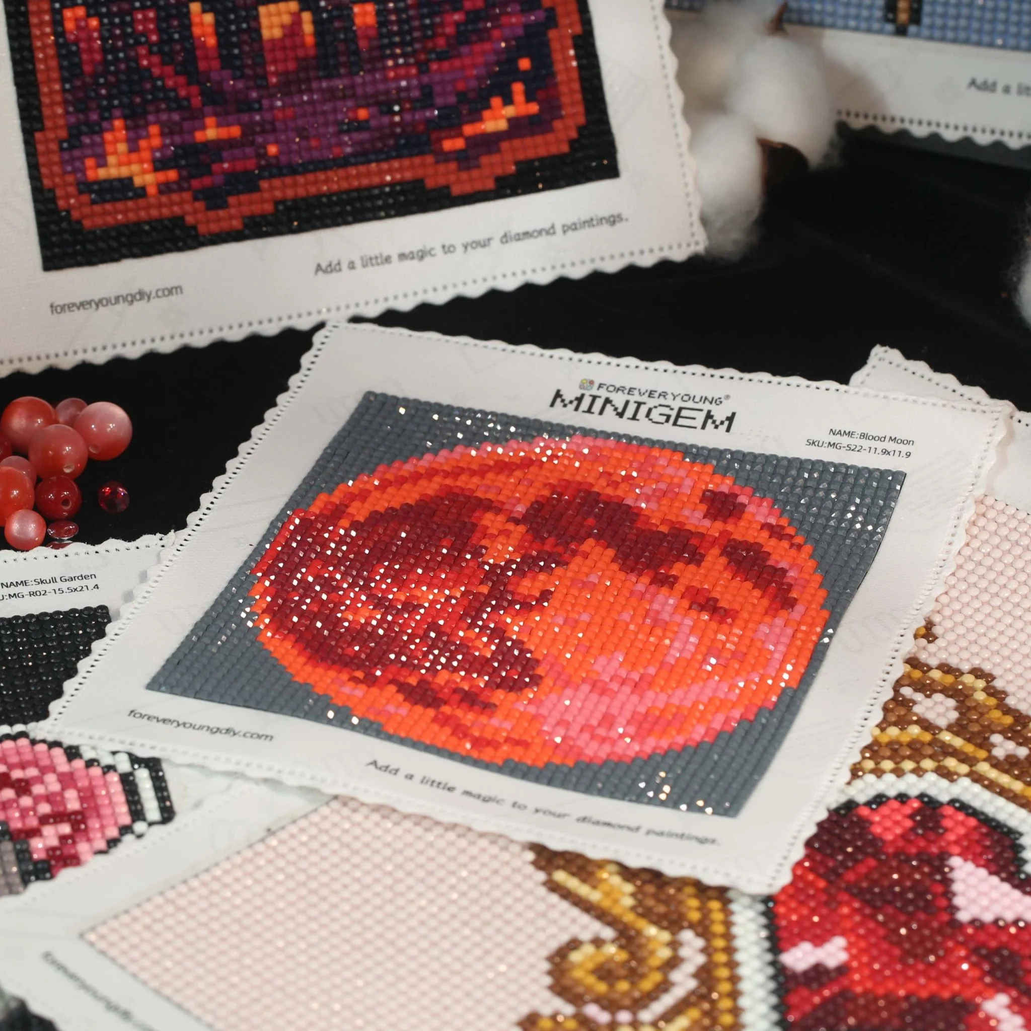 Minigem® :Blood Moon - Image 4