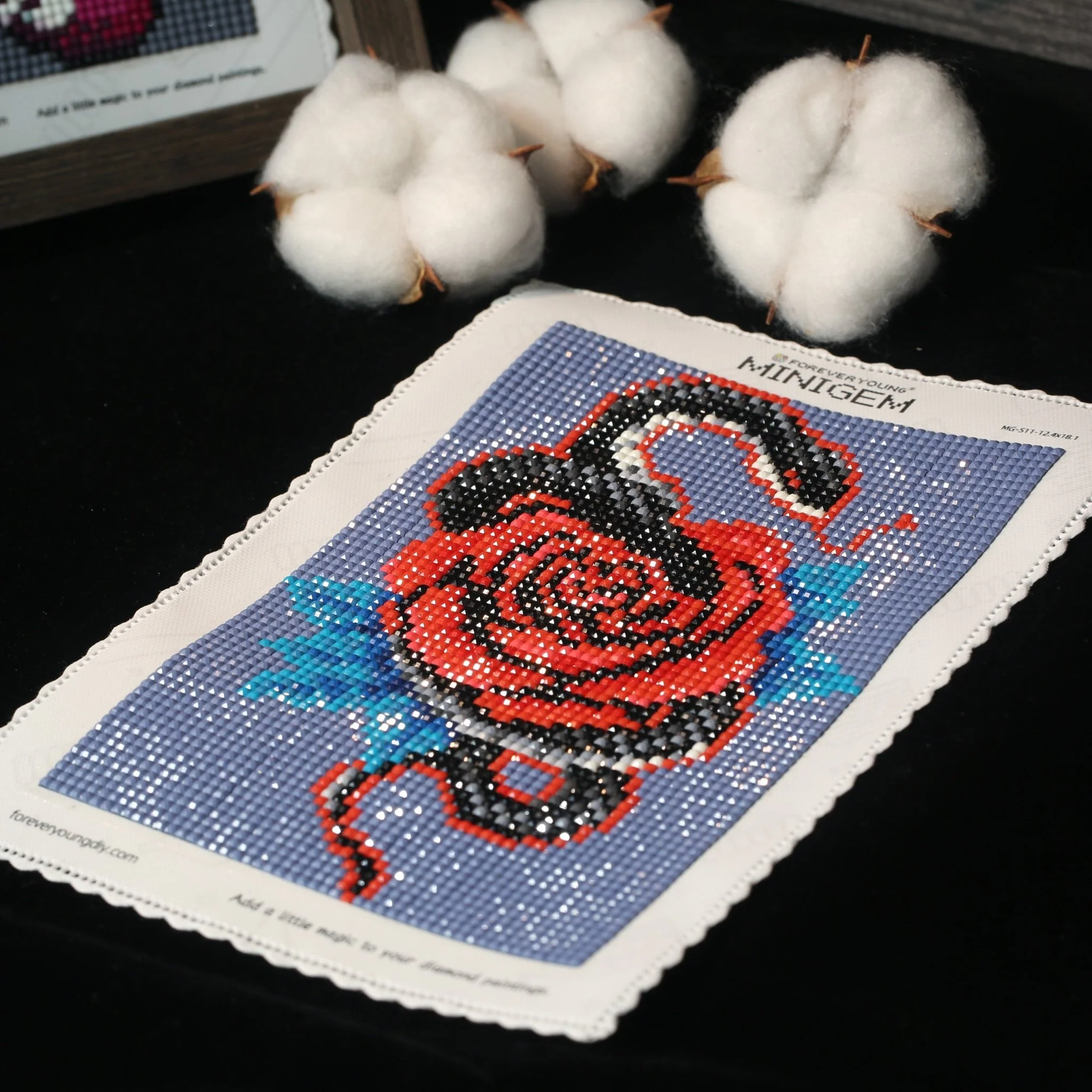 Minigem® :Crimson Serpent Rose - Image 2