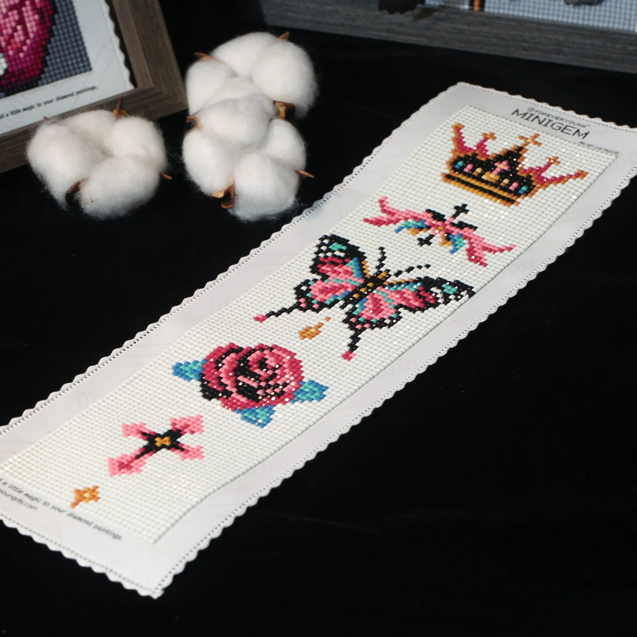 Minigem® :Crowned Flutter - Image 4