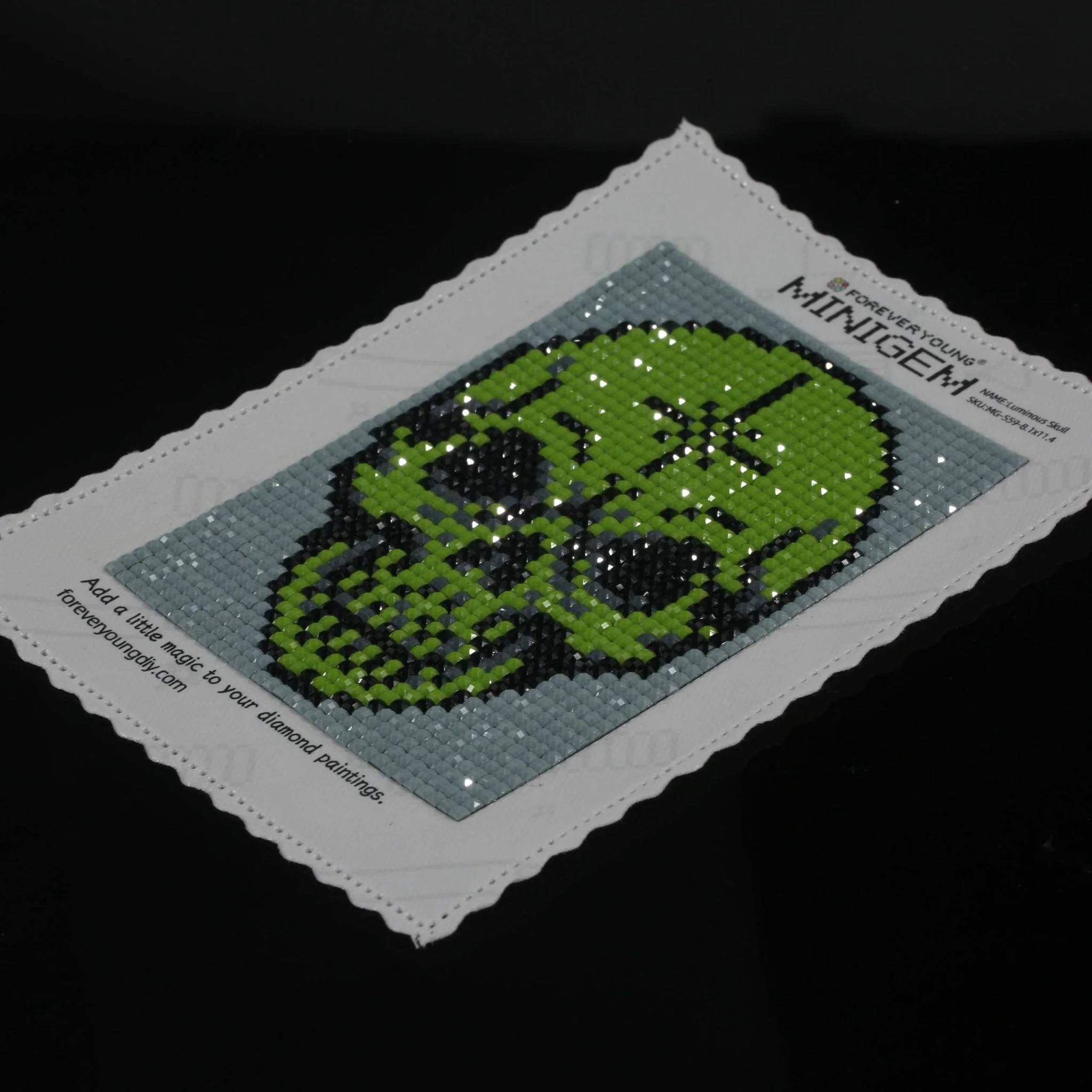 Minigem® :Luminous Skull - Image 2