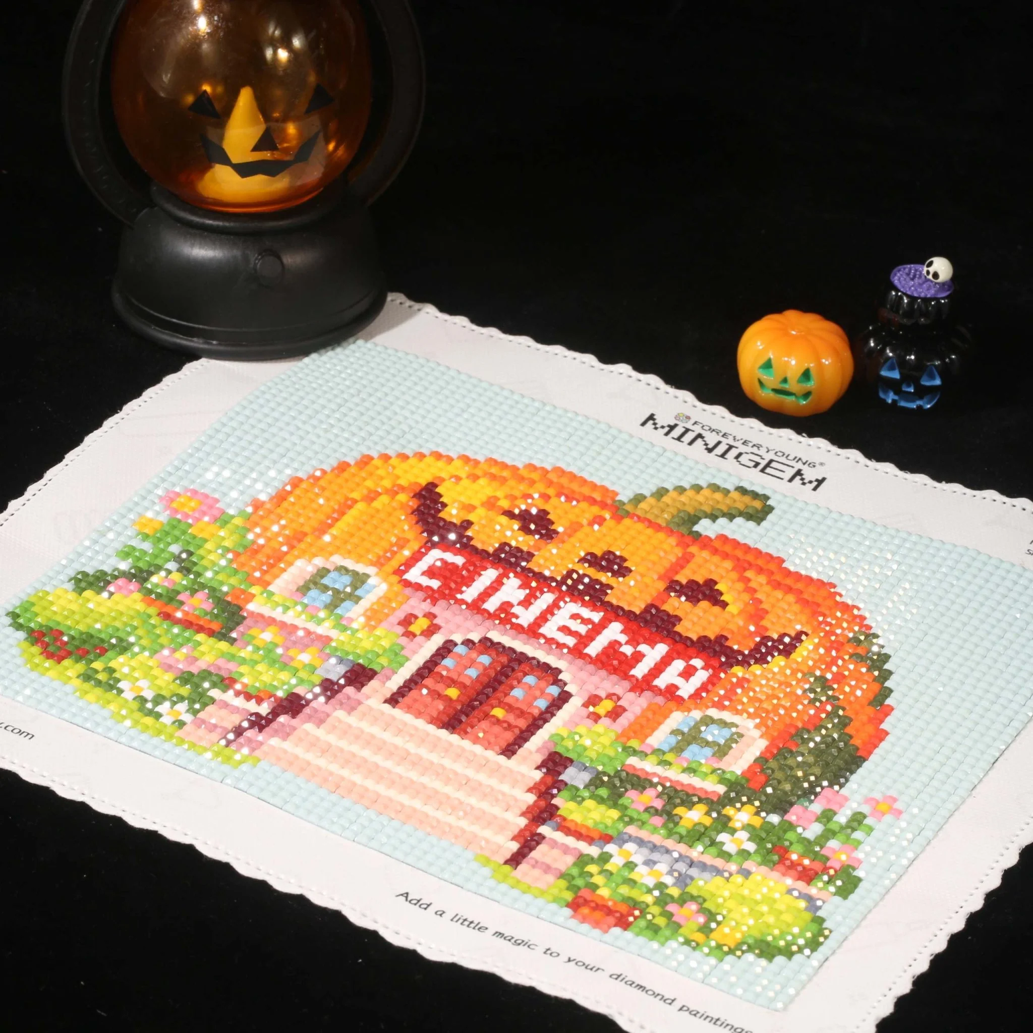 Minigem® :Pumpkin Cinema - Image 2