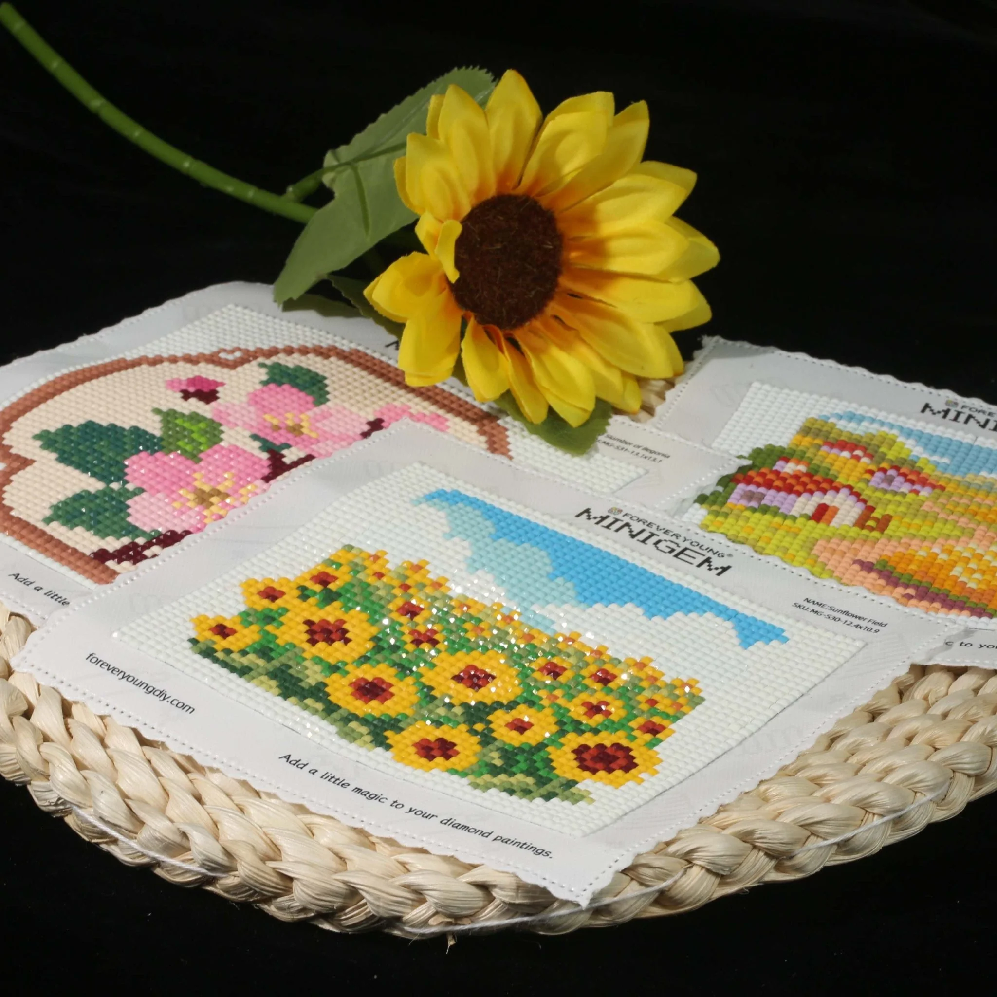 Minigem® :Sunflower Field - Image 4